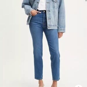 Levi's® Premium
WEDGIE FIT ANKLE WOMEN'S JEANS​